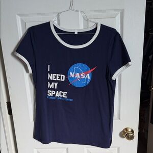 NASA Women's Navy Blue Short Sleeve Tee size Large